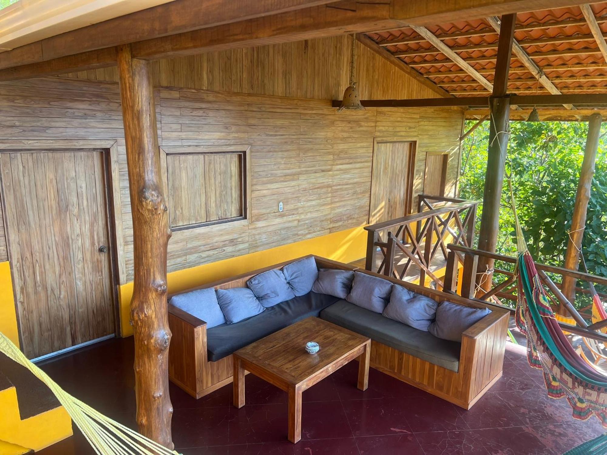 Отель Buena Onda Backpackers Сан-Хуан-дель-Сур Экстерьер фото